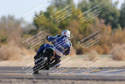 media/Dec-18-2022-SoCal Trackdays (Sun) [[8099a50955]]/Turn 7 Backside (1125am)/